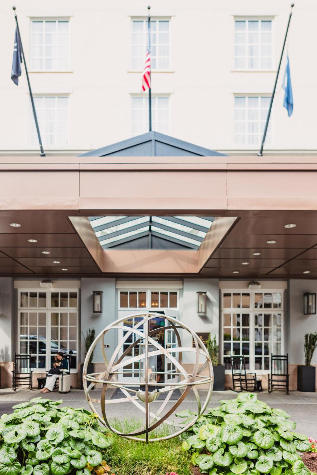 The Lindy Renaissance Charleston Hotel Bagian luar foto