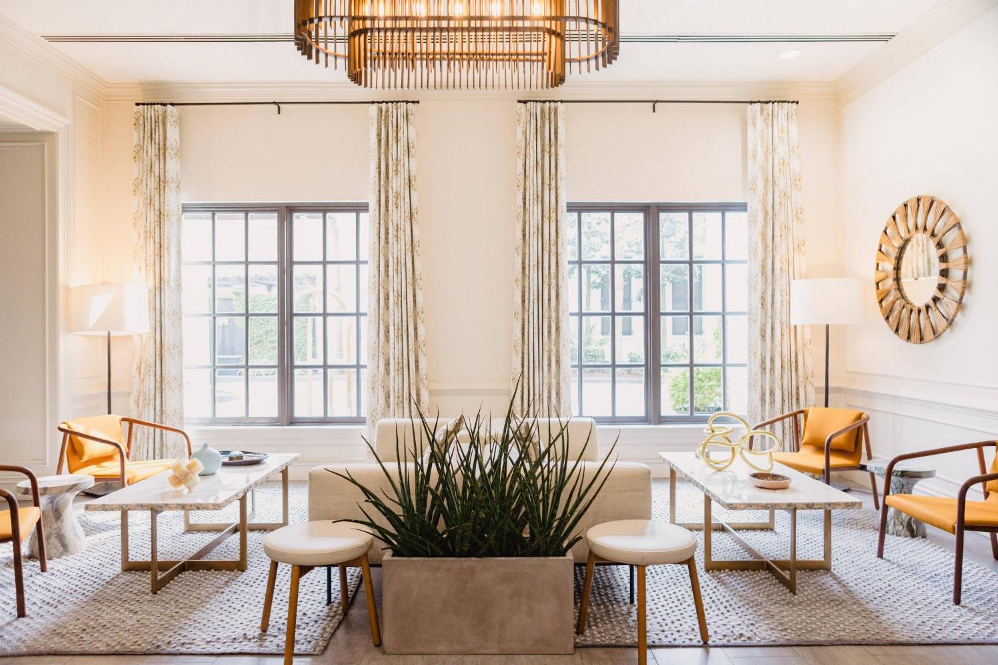 The Lindy Renaissance Charleston Hotel Bagian luar foto