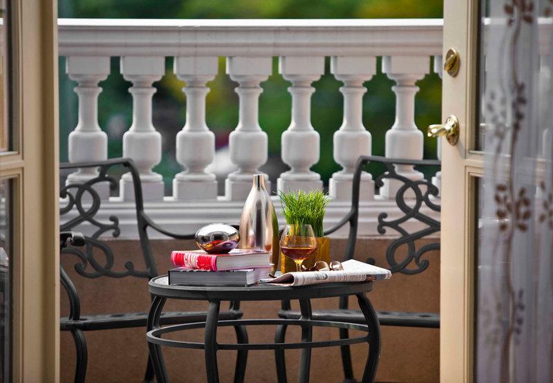 The Lindy Renaissance Charleston Hotel Bagian luar foto